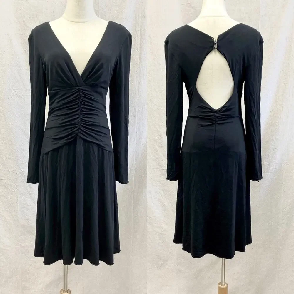 Kay Unger black ruched A Line knee length open back evening dress size 10
